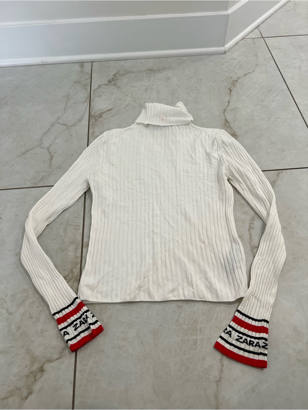 Zara White Logo Knit Turtleneck Sweater Size Small
